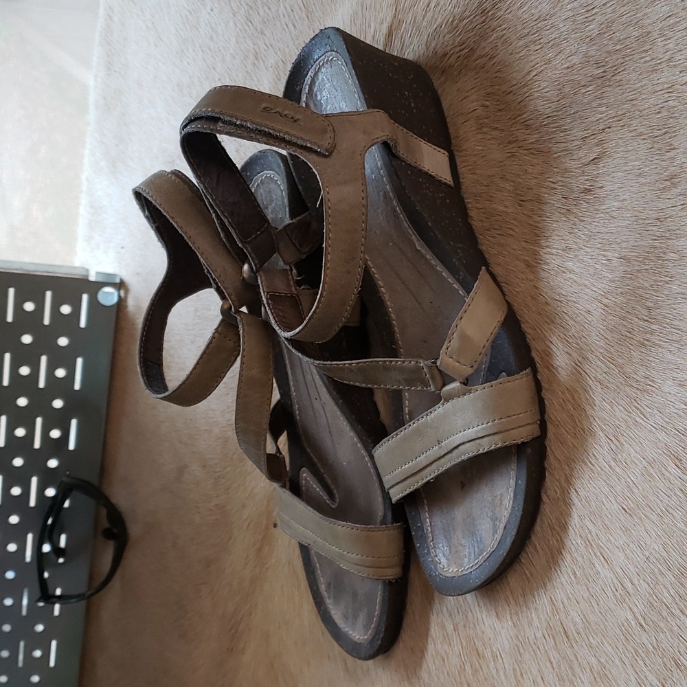 Teva Cabrillo Crossover Leather Scrappy Sandal Sz.8.5